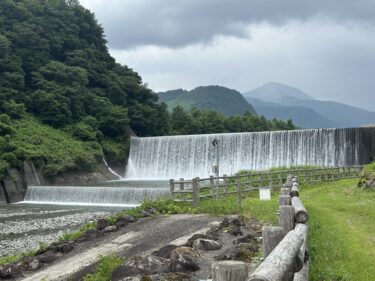 重要文化財を流れる水が涼しげだった【ふくの~とフォト】