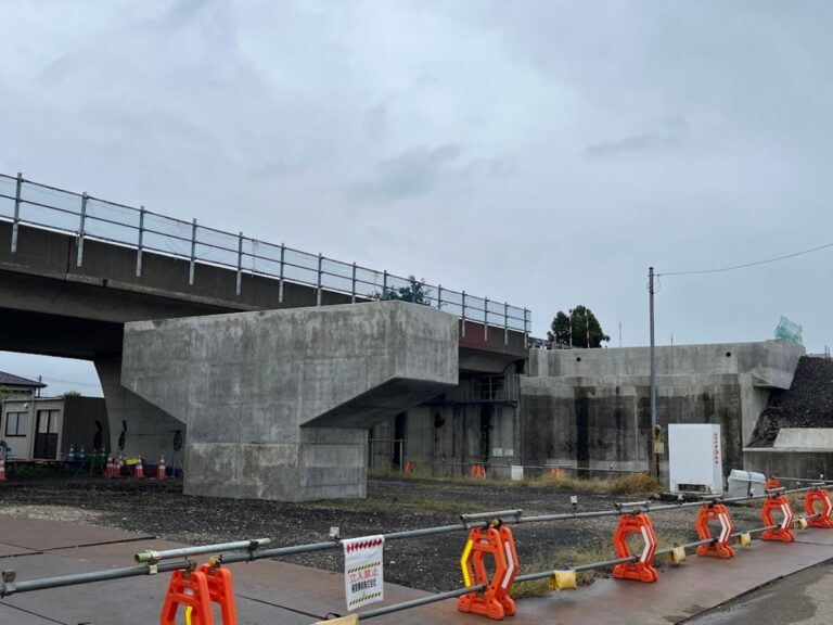 南砺市福野の高速道路工事２