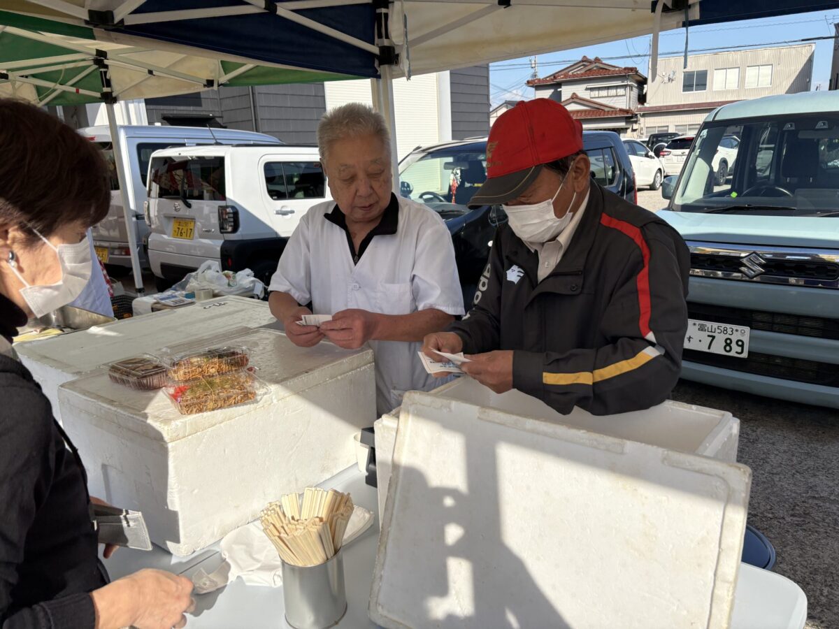 津沢の阿曽の市に行ってきました