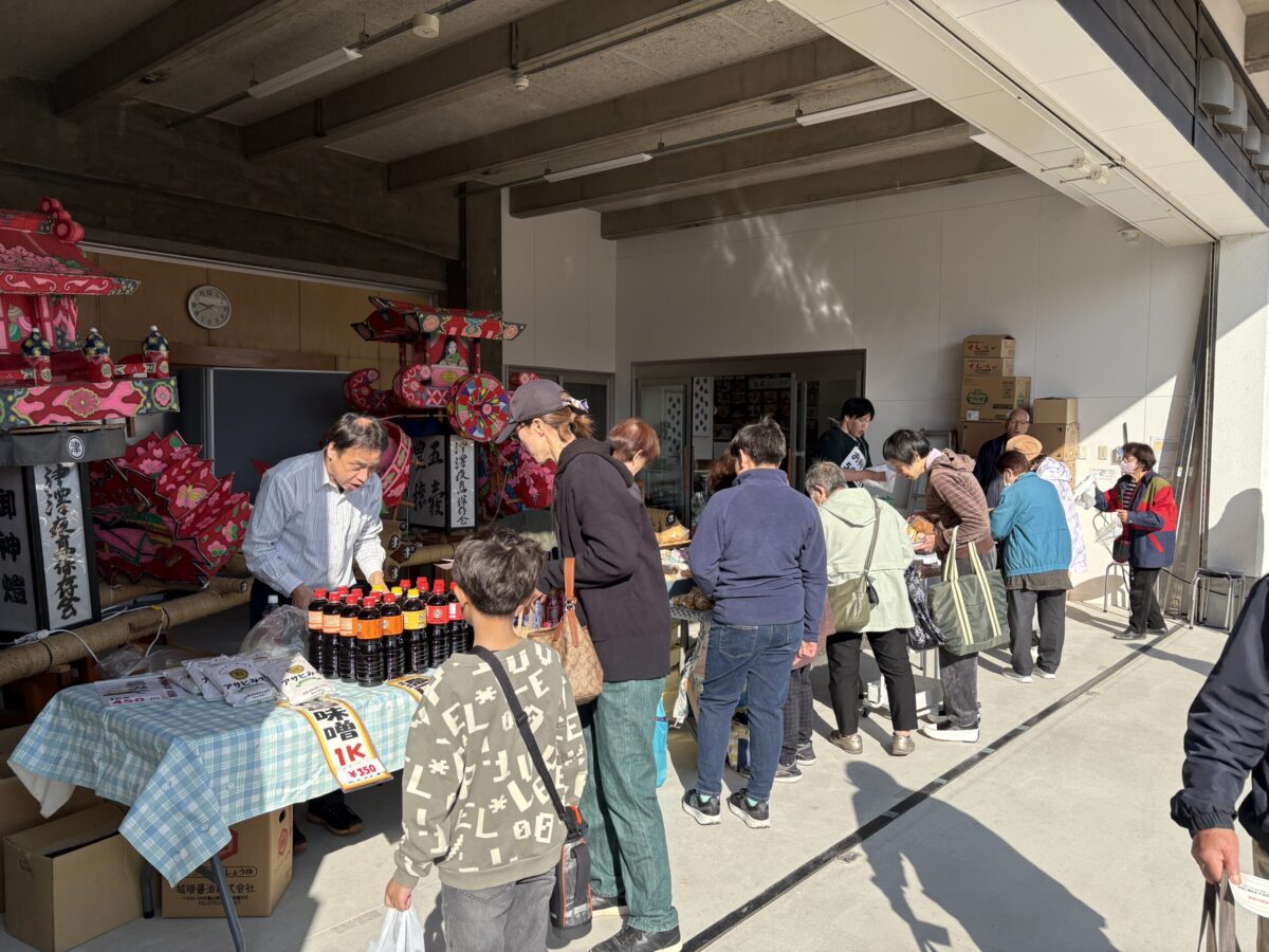 津沢の阿曽の市に行ってきました