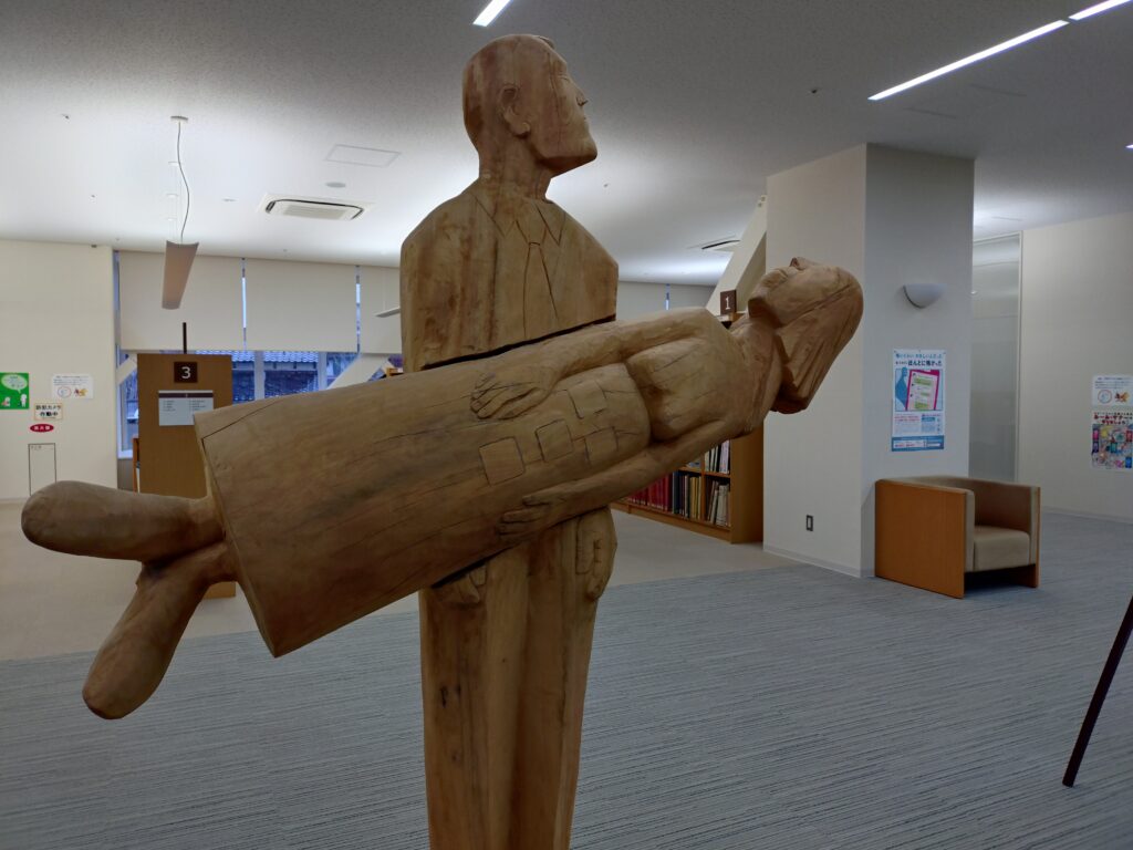 南砺市の中央図書館でボードゲームできるらしい！