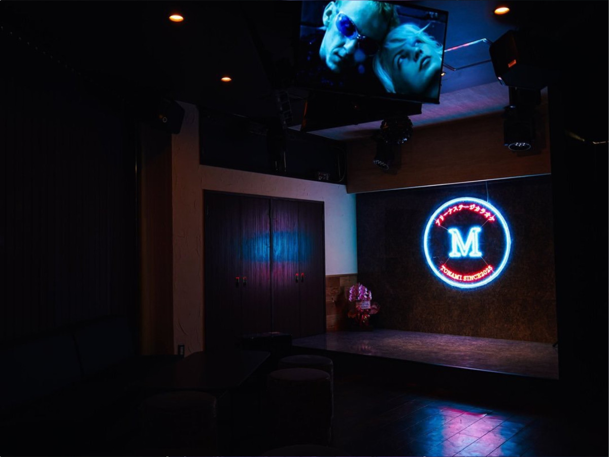 アリーナステージカラオケMのステージ