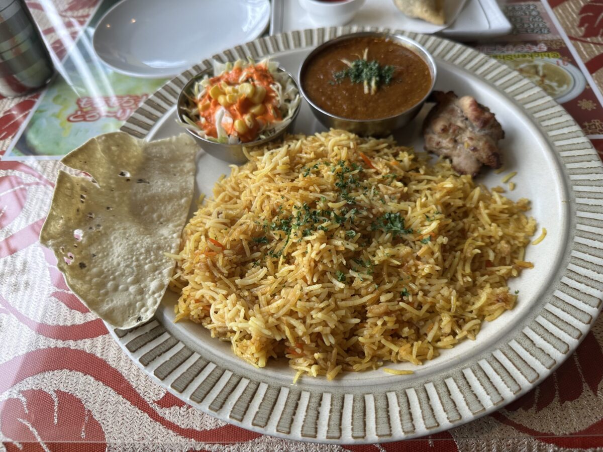 インディラ戸出店