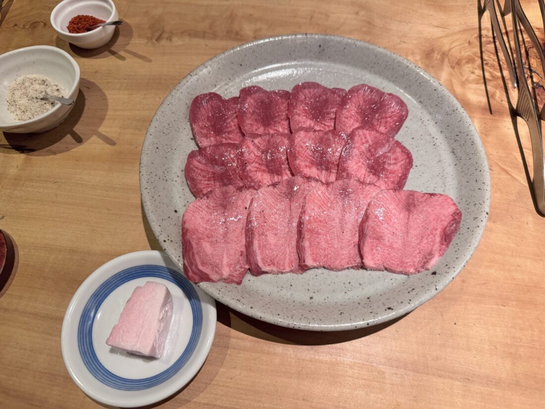 はな牛でちょっと豪華な焼肉コースを食べてきたよ!