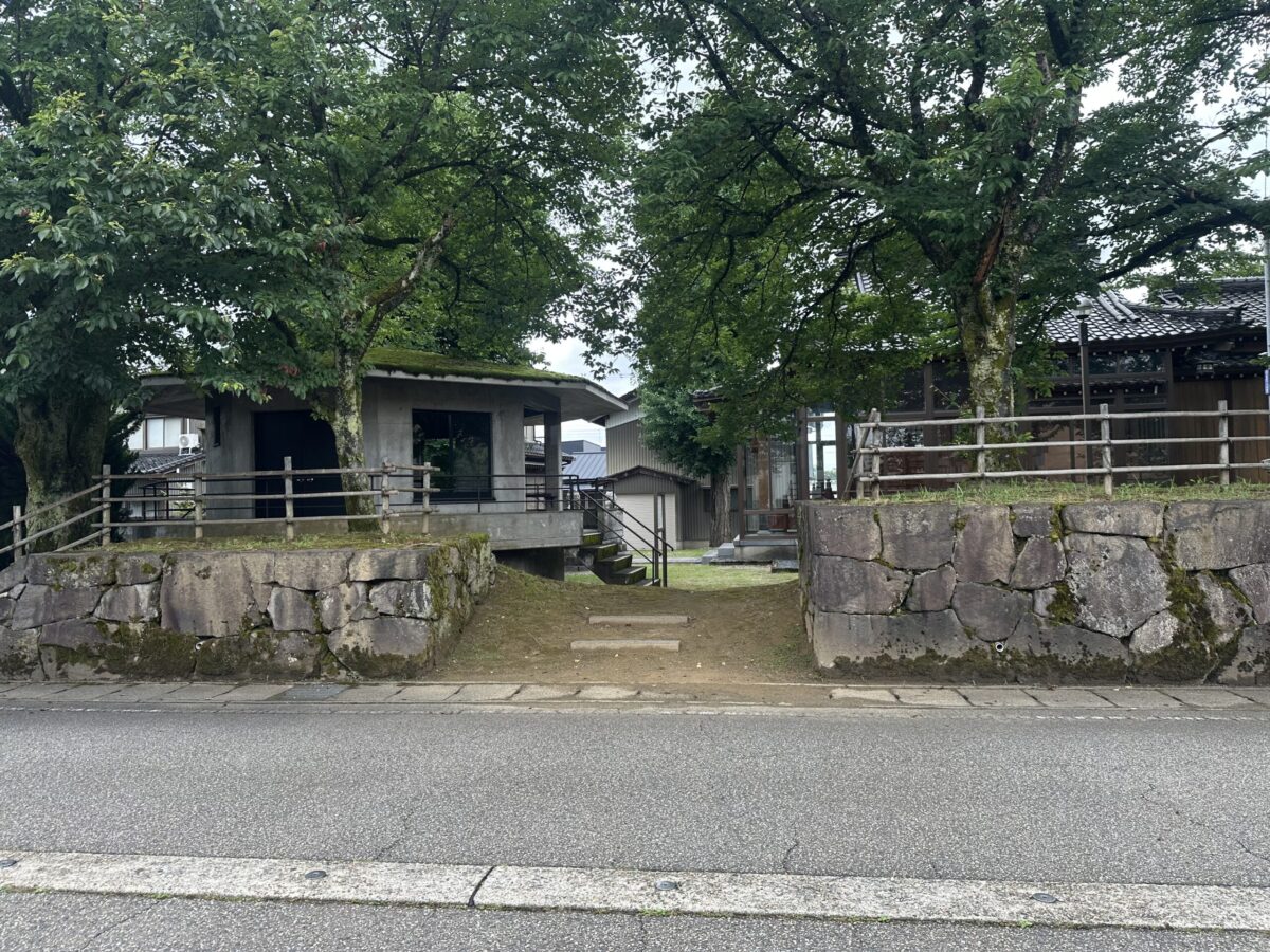 寺家新屋敷古舘跡