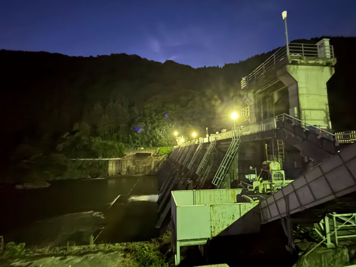 庄川の遊歩道のライトアップを堪能してきました♪