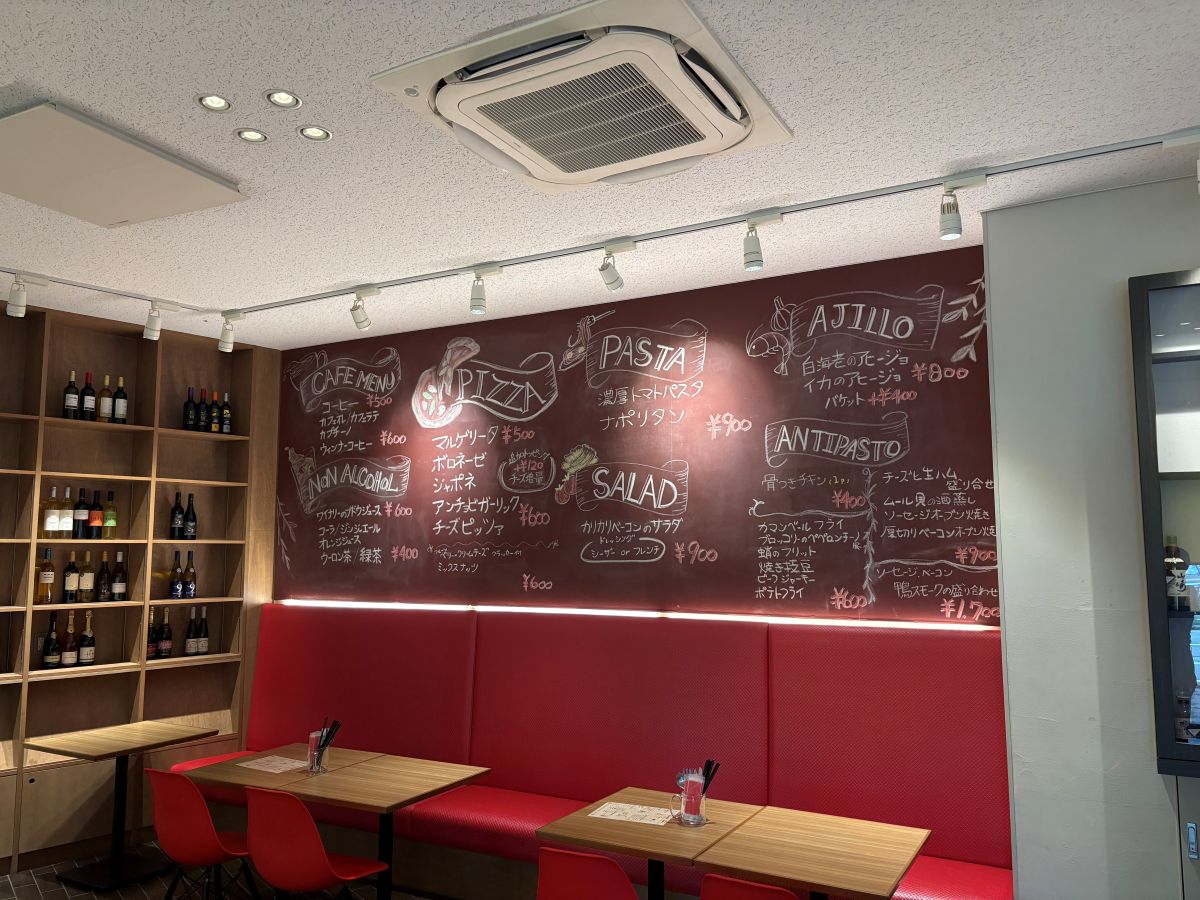 石動駅前のピザが美味しいカフェ＆バーに行ってきたよ！