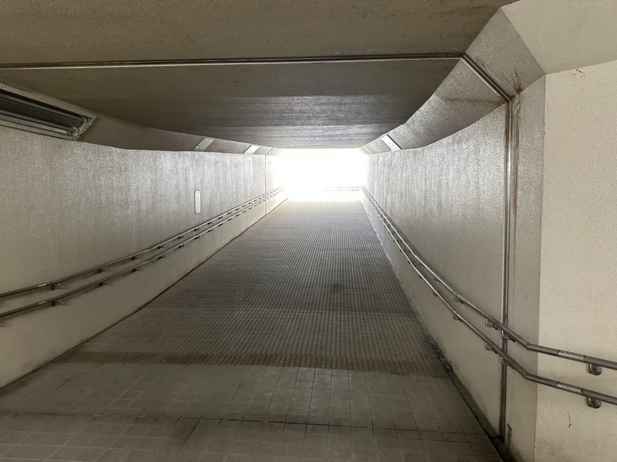 矢木地下横断歩道